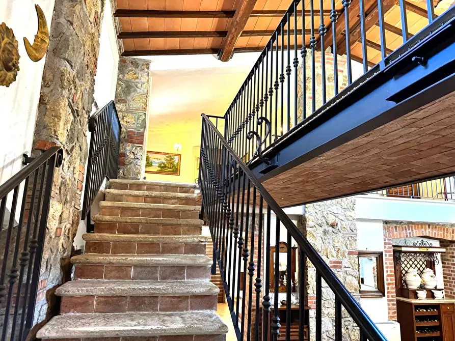Immagine 9 di Casa indipendente in vendita  a Frosinone