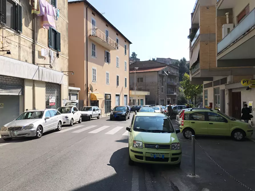 Immagine 12 di Locale commerciale in vendita  in Via della Peschiera a Anagni