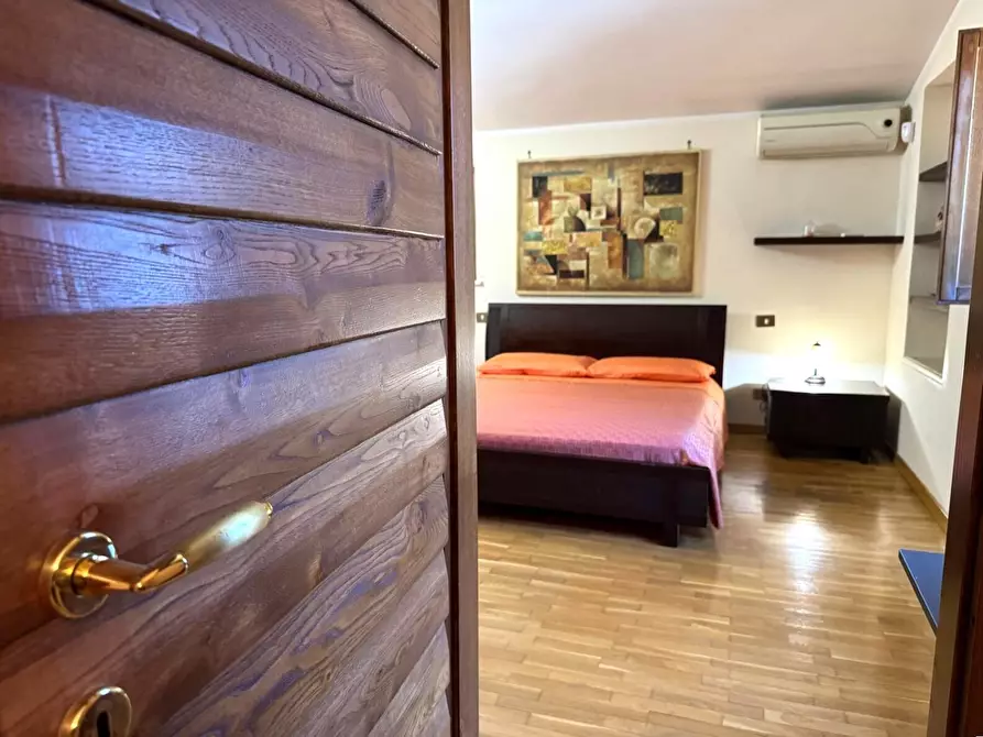 Immagine 24 di Casa indipendente in vendita  a Frosinone