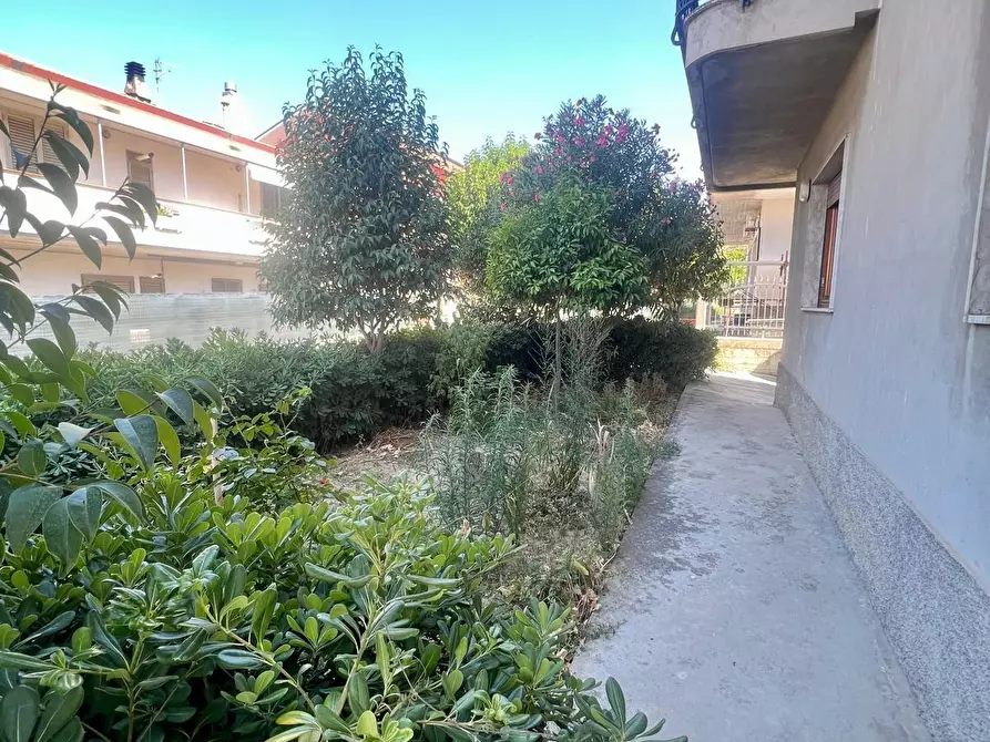 Immagine 10 di Trilocale in vendita  in VIA GIORGIO AMENDOLA 24 a Manoppello