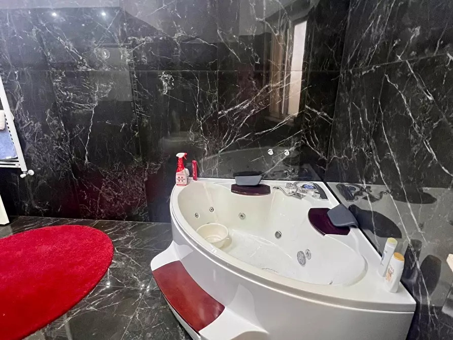 Immagine 20 di Quadrilocale in vendita  in Corso Umberto I 233 a Montesilvano