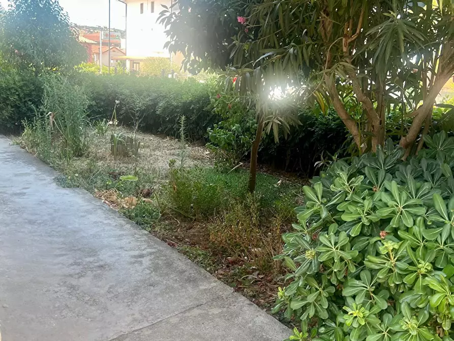 Immagine 7 di Trilocale in vendita  in VIA GIORGIO AMENDOLA 24 a Manoppello