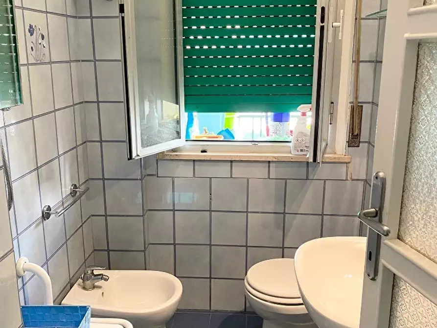 Immagine 9 di Bilocale in vendita  in Via Carlo Pisacane 100 a Pescara