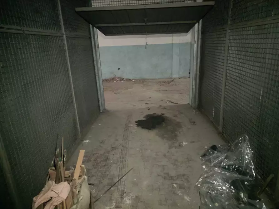 Immagine 33 di Trilocale in vendita  in Via Maremmana Inferiore 199 a Guidonia Montecelio