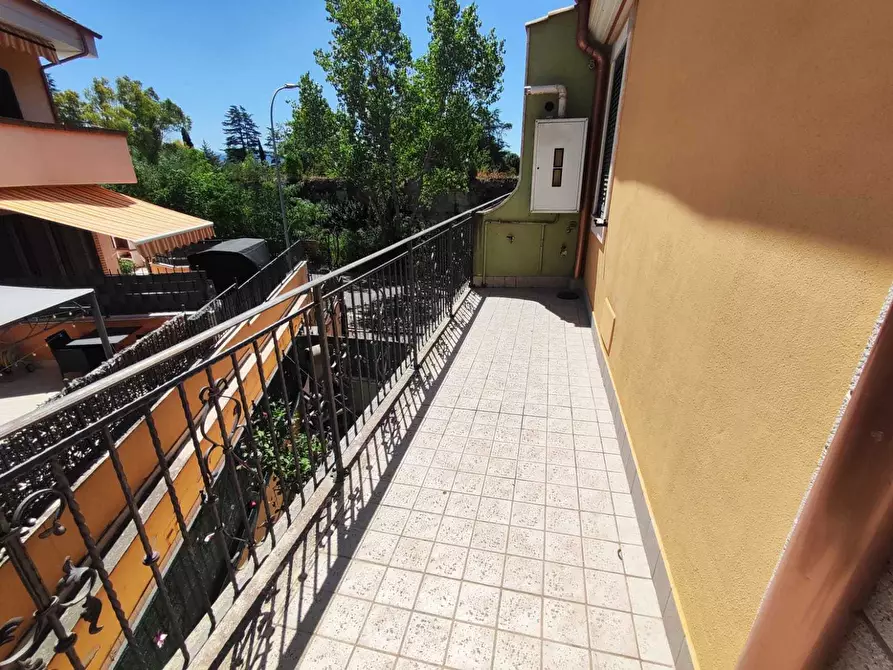 Immagine 6 di Trilocale in vendita  in via nicolo paganini a Guidonia Montecelio