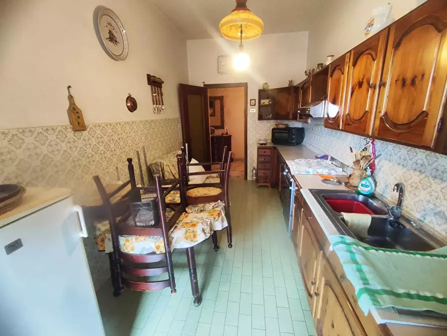 Immagine 6 di Trilocale in vendita  in Via Maremmana Inferiore 199 a Guidonia Montecelio