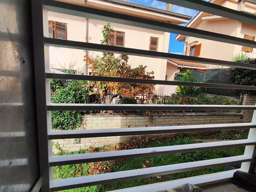 Immagine 30 di Villa in vendita  in via colleferro 64 a Guidonia Montecelio