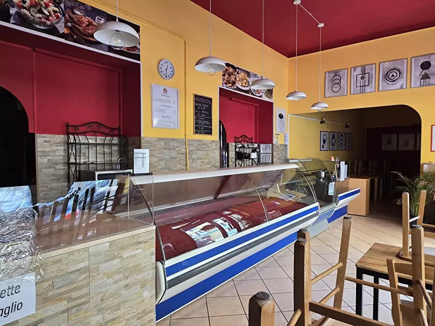 Immagine 2 di Attività commerciale in vendita  in Via Francesco Porcellana 10 a Sassari