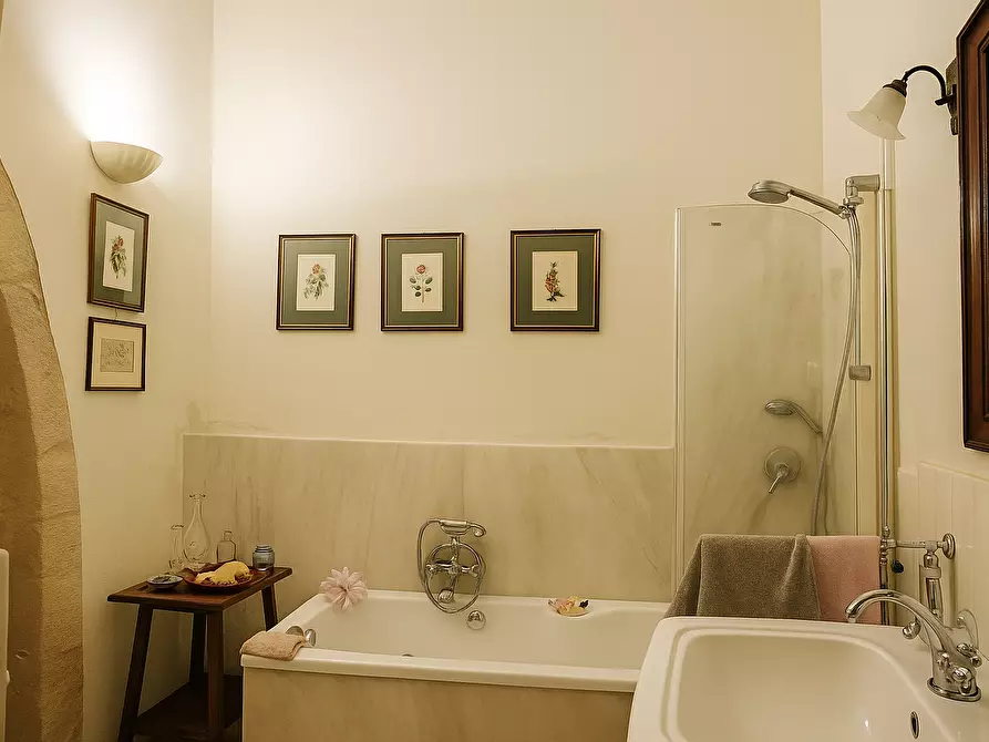 Immagine 18 di Appartamento in vendita  in Via Ruggero Settimo a Siracusa