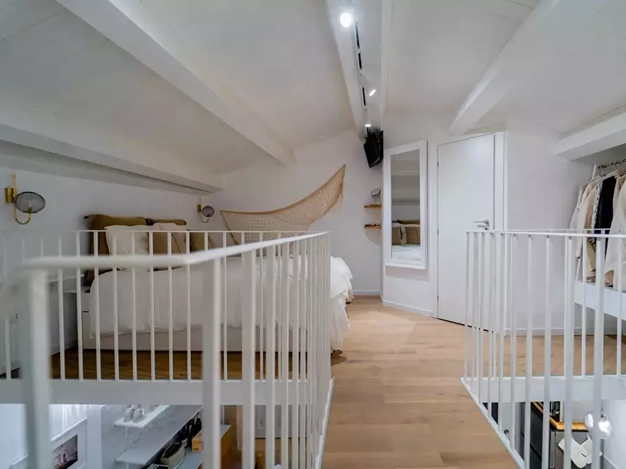 Immagine 19 di Trilocale in vendita  in Via delle Grazie 14 a Siracusa