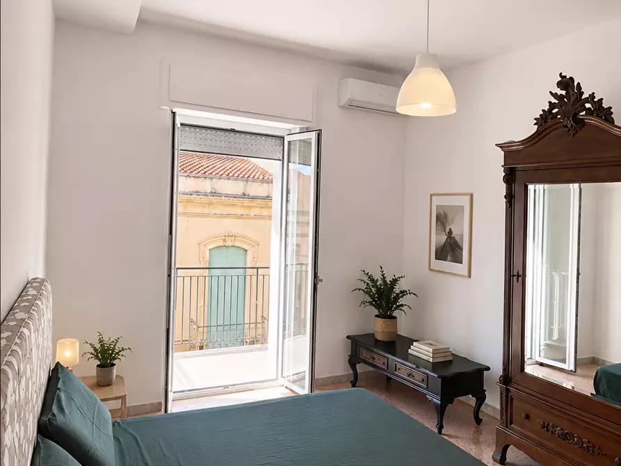 Immagine 8 di Appartamento in vendita  in Via Bacchilide 13 a Siracusa