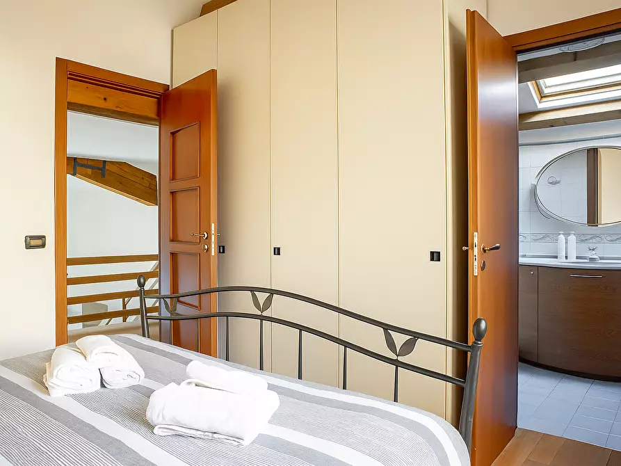 Immagine 15 di Appartamento in vendita  in VIA DELLE CARCERI VECCHIE 23 a Siracusa