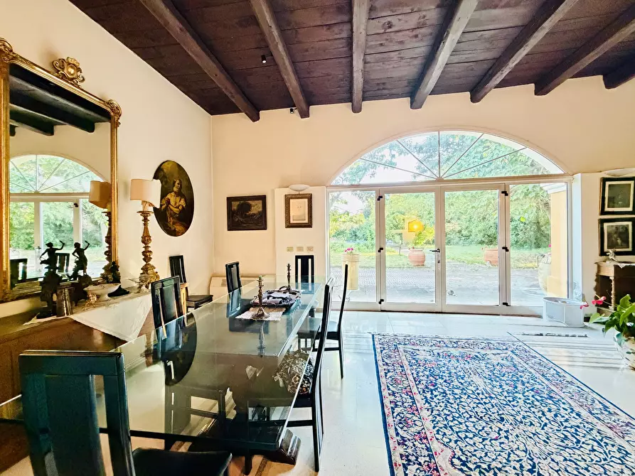 Immagine 5 di Villa in vendita  in vicinale papa 675 a Cesena