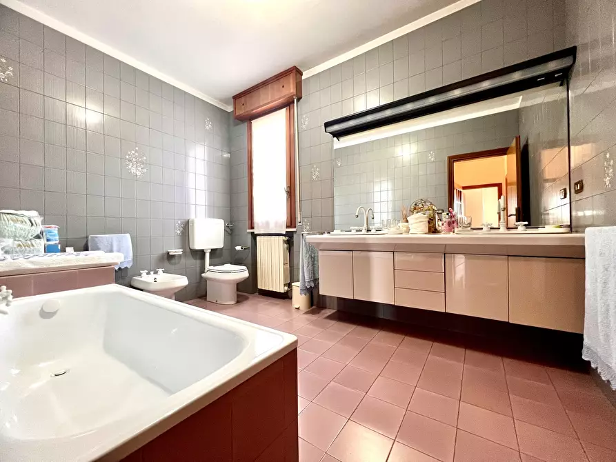 Immagine 11 di Porzione di casa in vendita  in Via Chiesa di Tipano 153 a Cesena