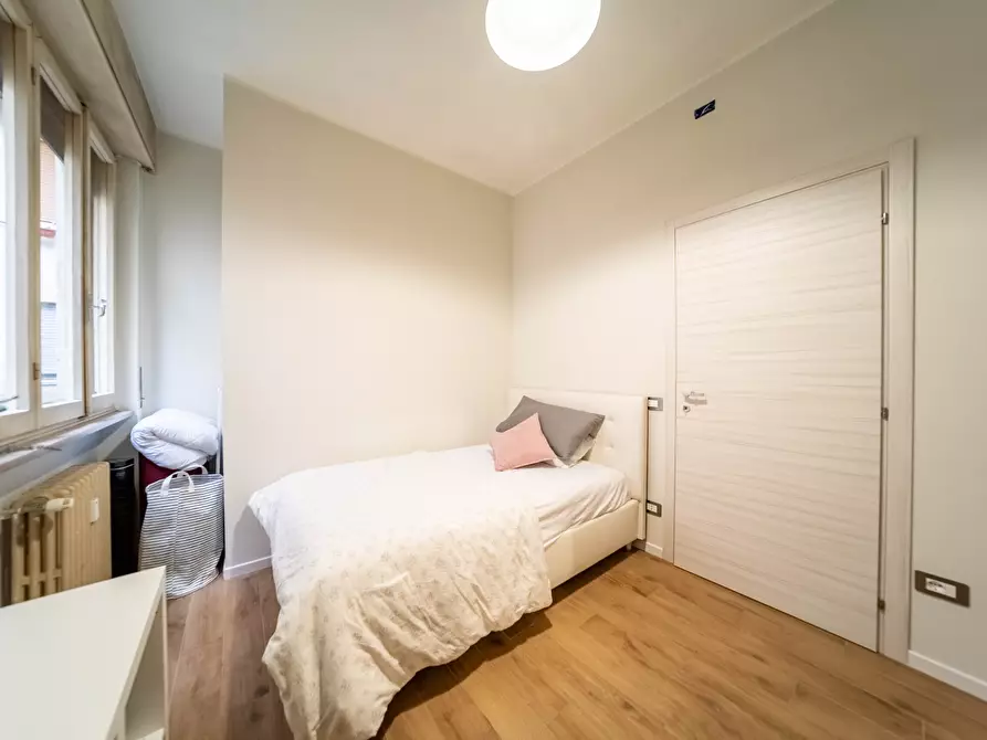 Immagine 12 di Pentalocale in vendita  in borgo basini 3 a Parma