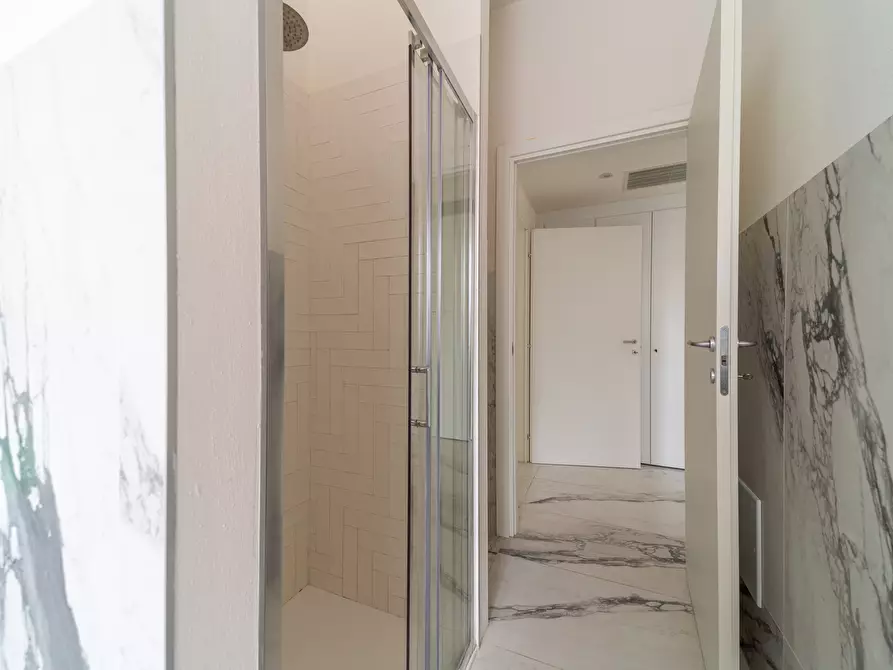 Immagine 10 di Quadrilocale in affitto  in Piazzale Tomaso Barbieri 1 a Parma