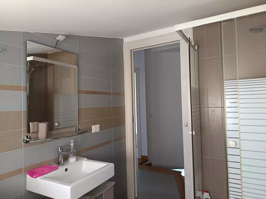 Immagine 22 di Villetta a schiera in vendita  a Castellammare Del Golfo