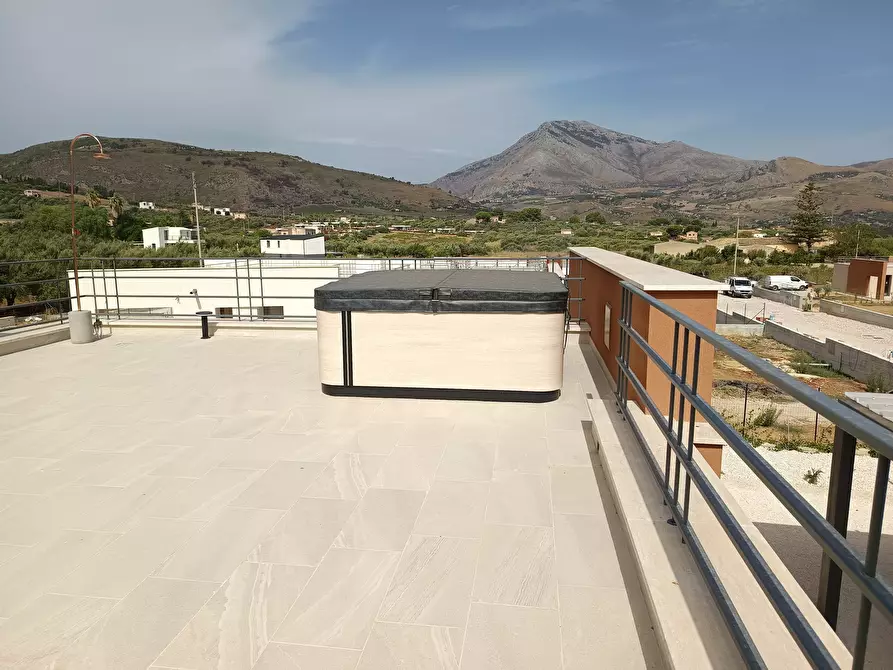 Immagine 37 di Villa in vendita  a Castellammare Del Golfo