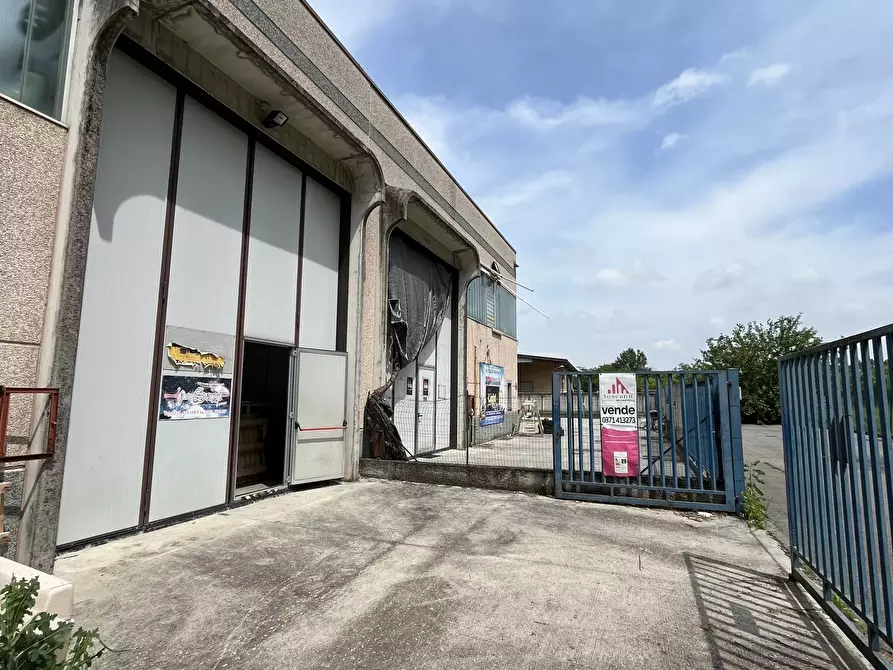 Immagine 3 di Capannone industriale in vendita  in Via Selvagreca 27 a Lodi