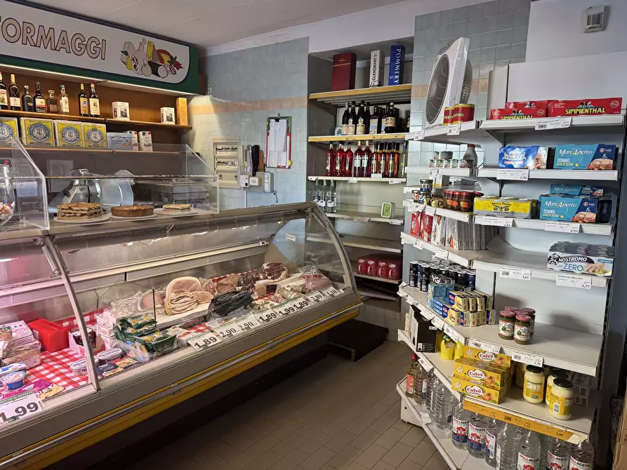 Immagine 12 di Attività commerciale in vendita  in Via Cavour 18 a Sant'angelo Lodigiano