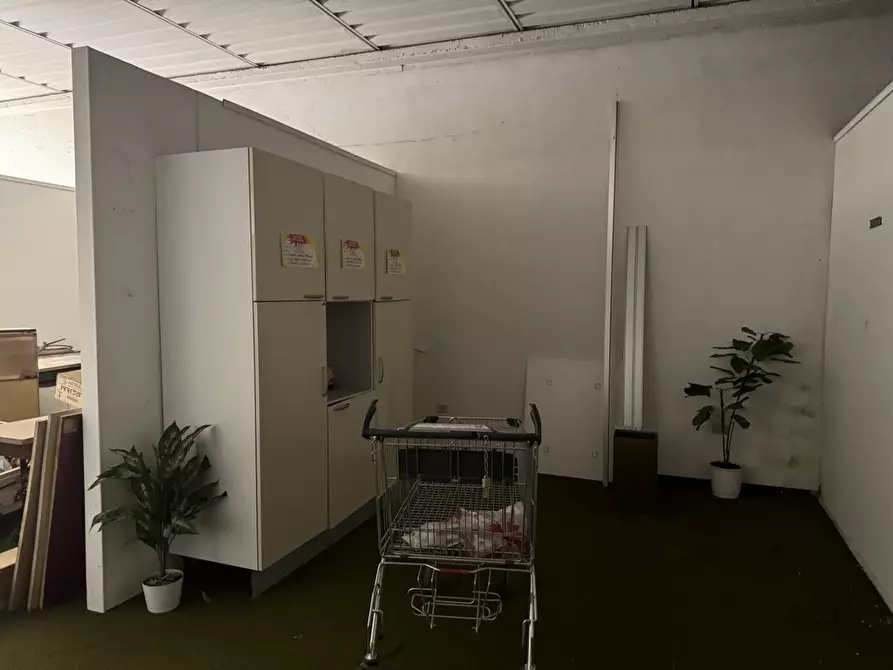 Immagine 20 di Capannone industriale in vendita  a Caselle Landi