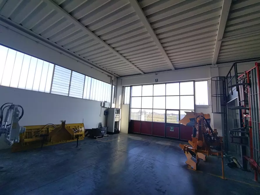 Immagine 17 di Attività artigianale in vendita  in Via Casellati 8 a San Giovanni In Croce