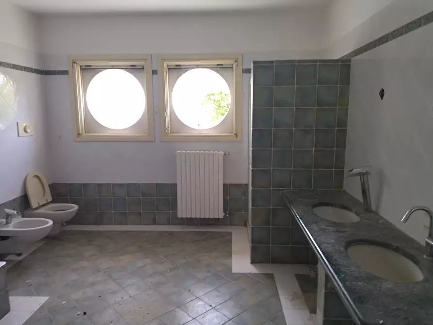 Immagine 7 di Villa in vendita  in Via Dossi 40 a Sabbioneta