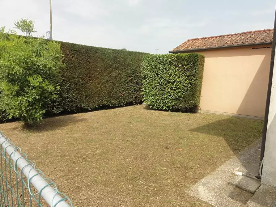 Immagine 4 di Casa indipendente in vendita  a Ceregnano