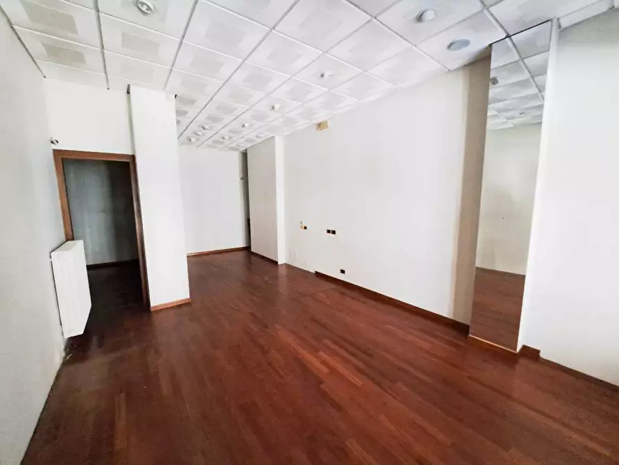 Immagine 7 di Locale commerciale in vendita  in Via Trento 6 a Rovigo