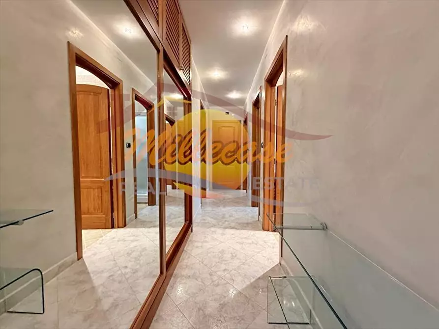 Immagine 20 di Pentalocale in vendita  in VIA OZANAM a Siracusa