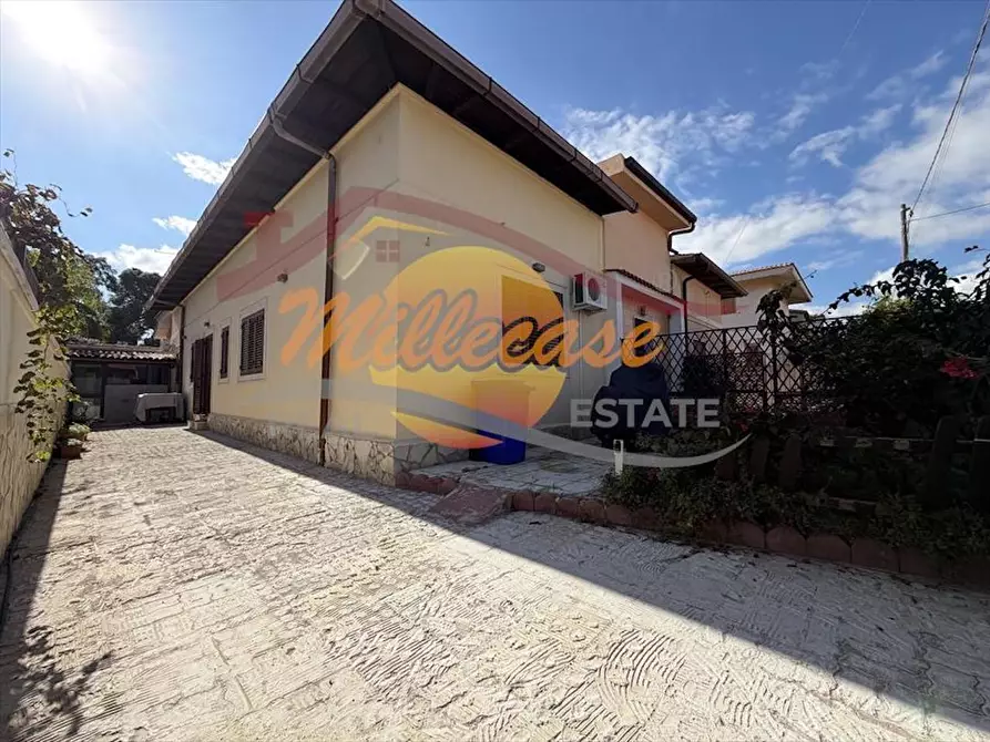 Immagine 1 di Casa bifamiliare in vendita  in Via Aidone a Siracusa