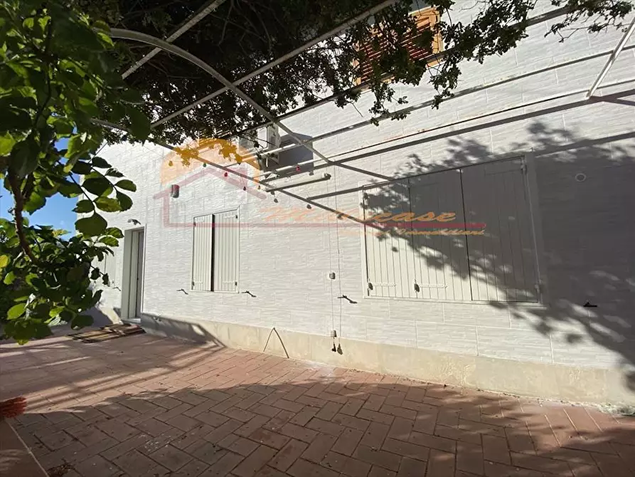 Immagine 21 di Villa in vendita  in Via Luigi Maria Monti a Siracusa