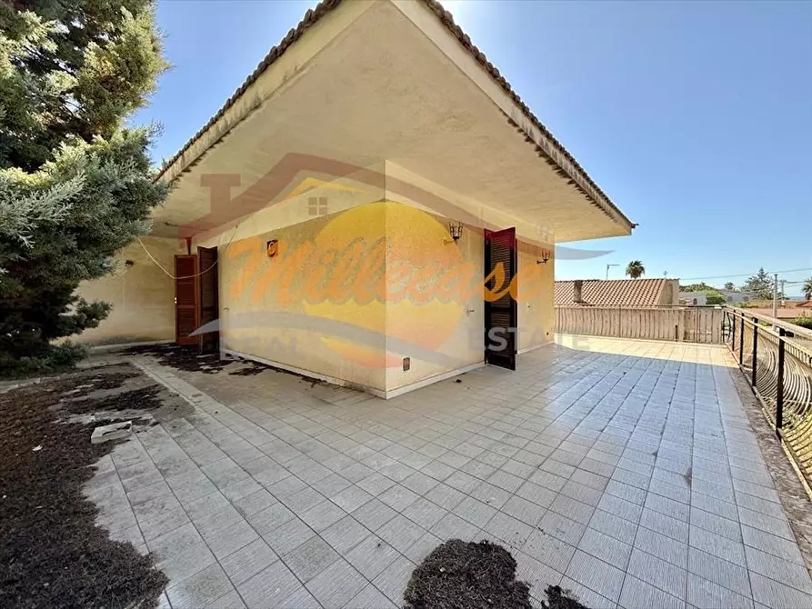 Immagine 6 di Villa in vendita  in VIA MAR DI BERING a Siracusa