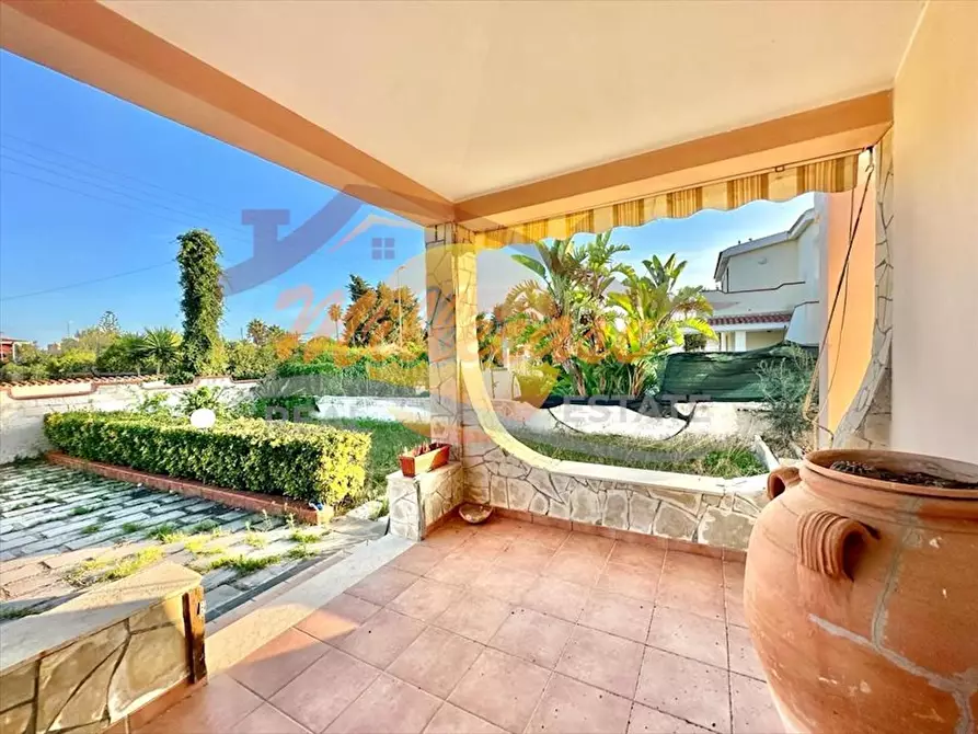 Immagine 23 di Villa in vendita  in Via Isole BALI a Siracusa