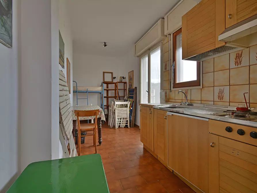 Immagine 12 di Monolocale in vendita  in Via Aurelia 205 a San Bartolomeo Al Mare