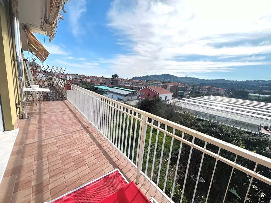 Immagine 1 di Trilocale in vendita  in Via Gombi San Siro 4 a Diano Marina