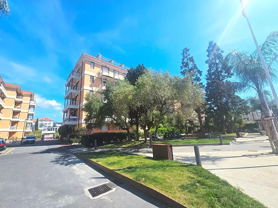 Immagine 1 di Bilocale in affitto  a San Bartolomeo Al Mare