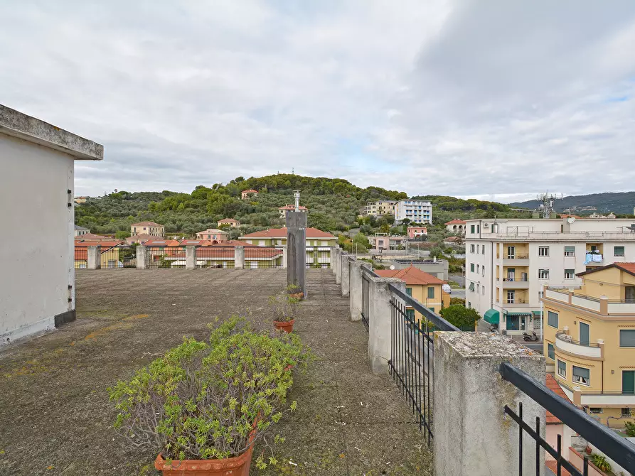 Immagine 23 di Monolocale in vendita  in Via Aurelia 205 a San Bartolomeo Al Mare