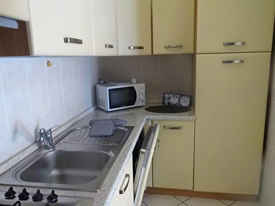 Immagine 48 di Bilocale in vendita  in Via Sicilia 9 a San Bartolomeo Al Mare