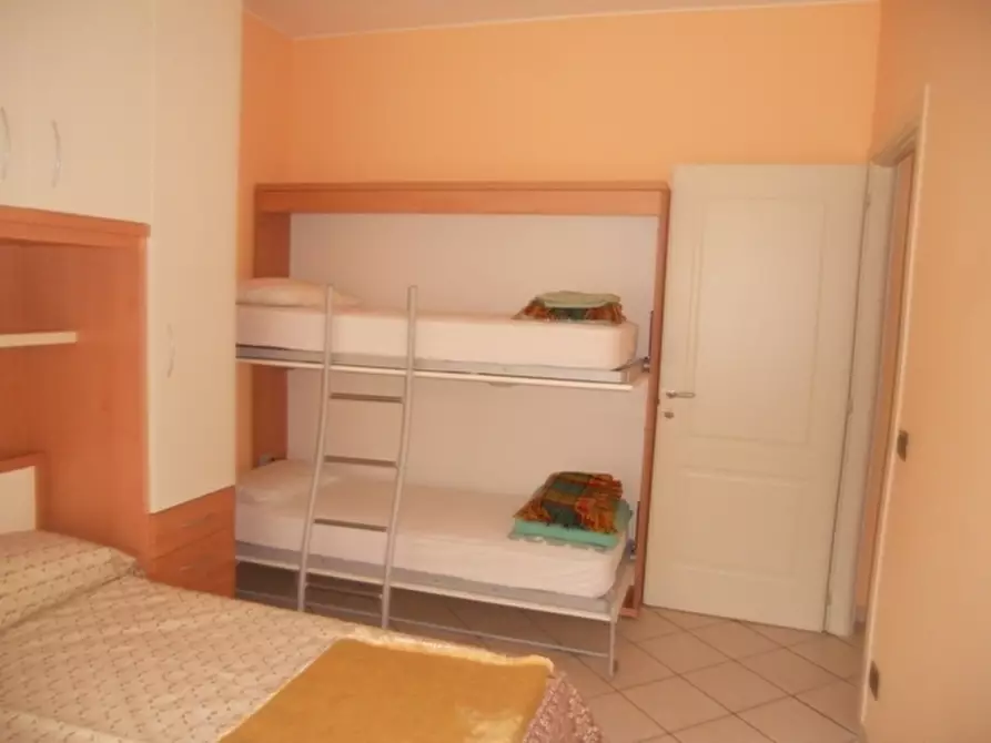 Immagine 39 di Trilocale in affitto  in Via della Torre 9 a San Bartolomeo Al Mare