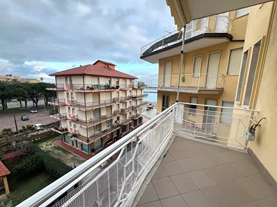 Immagine 37 di Bilocale in affitto  in Via Sardegna 3434 a San Bartolomeo Al Mare