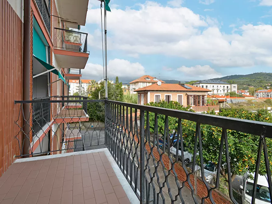 Immagine 34 di Appartamento in affitto  in via aurelia 70 a San Bartolomeo Al Mare