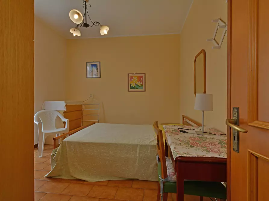 Immagine 14 di Quadrilocale in vendita  in Via Michele Albavera 5 a San Bartolomeo Al Mare