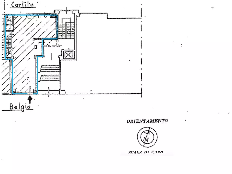 Immagine 26 di Locale commerciale in vendita  a Torino