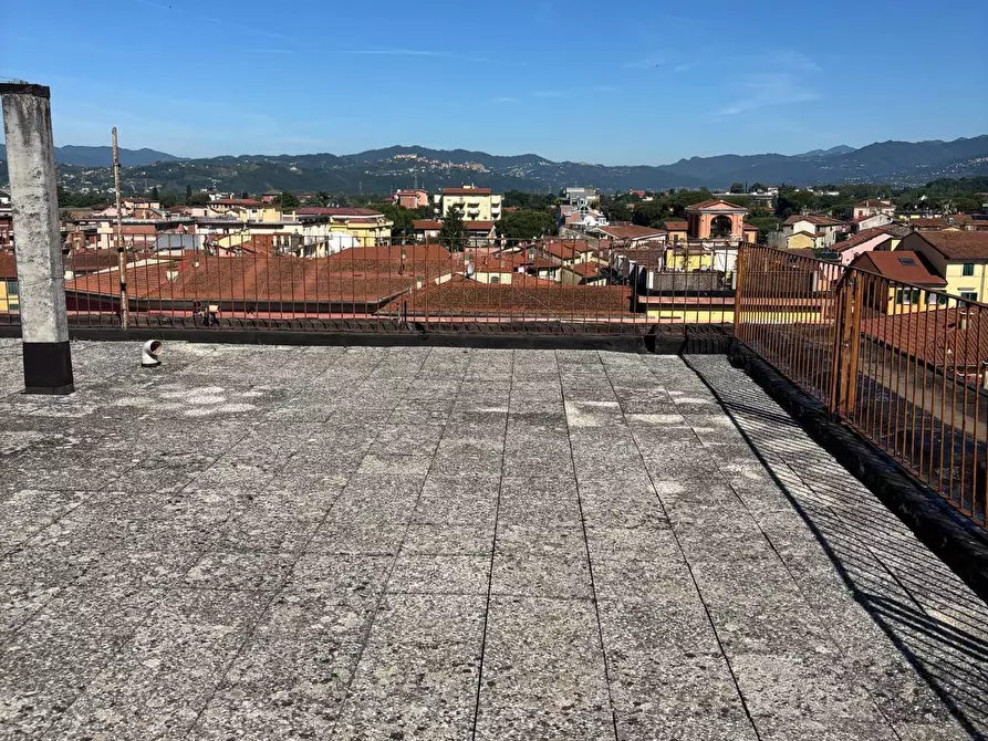 Immagine 17 di Attico in affitto  a Sarzana