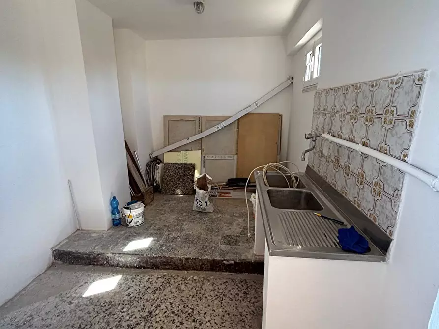 Immagine 22 di Attico in affitto  a Sarzana