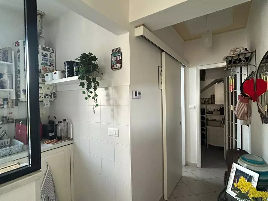 Immagine 4 di Quadrilocale in vendita  a Sarzana