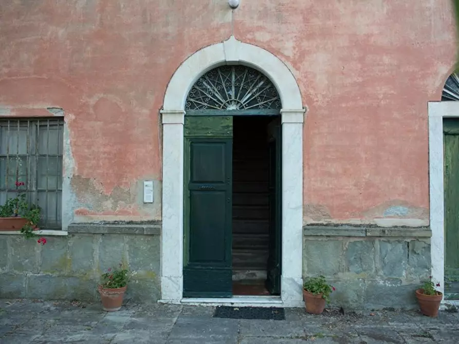 Immagine 29 di Villa in vendita  a Sarzana