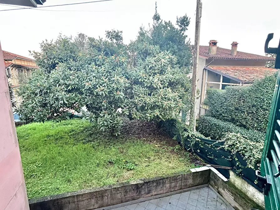 Immagine 38 di Villetta a schiera in affitto  a Ameglia