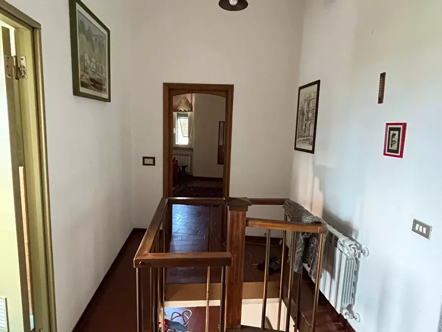 Immagine 28 di Casa indipendente in vendita  a La Spezia